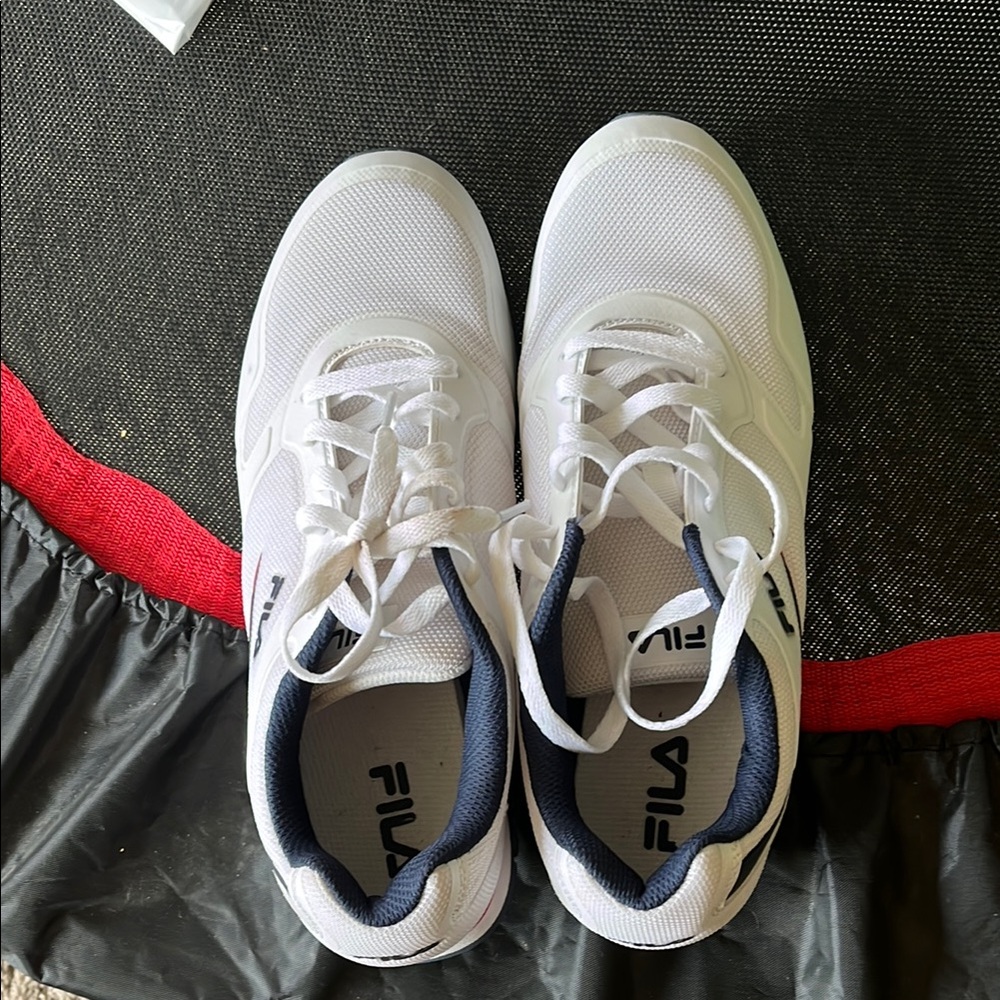 Fila White and Blue Athletic Shoes with Breathable Mesh and Cushioned Midsole